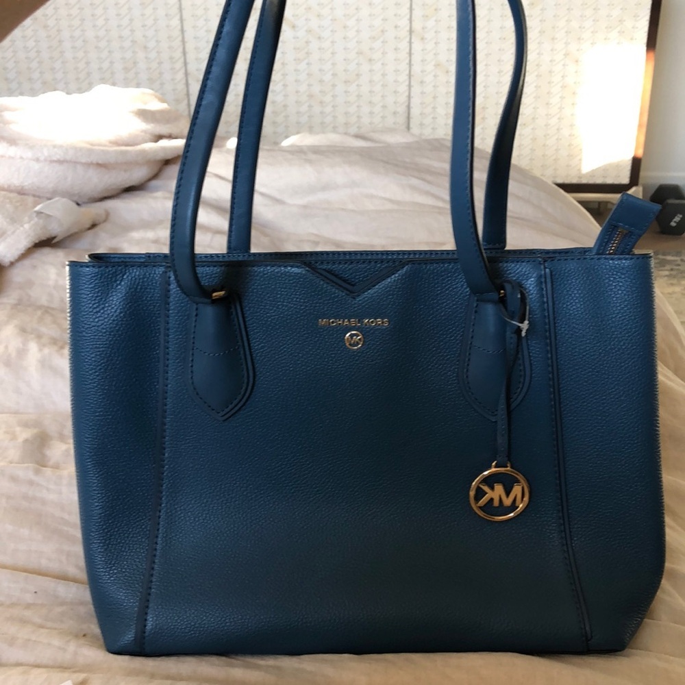 NWT Michael Kors MAE dark chambray genuine leather tote 15x10x6